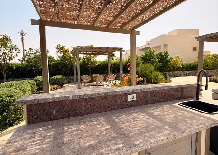 Ferienhaus El Gouna Joubal View 3-bedroom Marina View Private Garden *